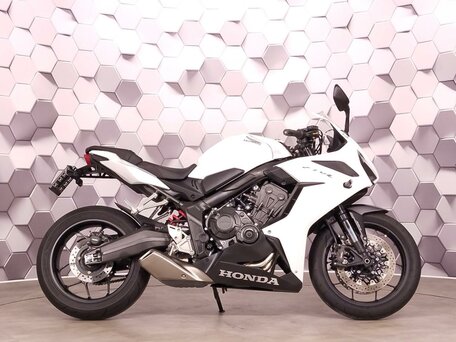 2023 Honda CBR 650R, белый, 999000 рублей, вид 3