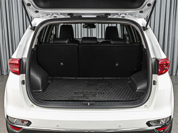 2018 Kia Sportage IV Рестайлинг, белый, 2439000 рублей - вид 22