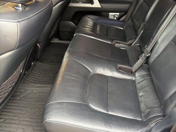2012 Toyota Land Cruiser 200 Series Рестайлинг 1, белый - вид 17