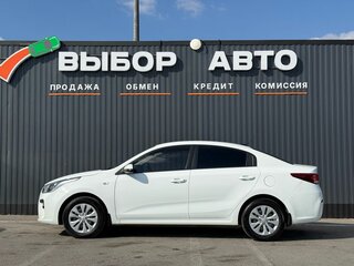 2018 Kia Rio IV, белый, 1349000 рублей, вид 4