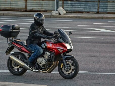 2011 Honda CBF 600, красный, 550000 рублей, вид 4