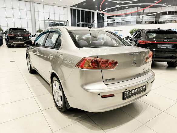 2008 Mitsubishi Lancer X, бежевый, 750000 рублей - вид 6