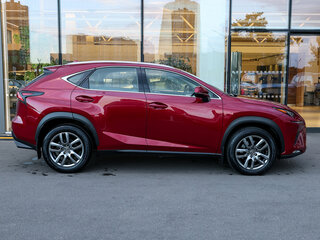 2017 Lexus NX 300 I Рестайлинг, красный, 3149000 рублей, вид 4