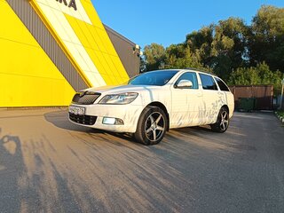 2012 Skoda Octavia II (A5) Рестайлинг, белый, 950000 рублей, вид 5