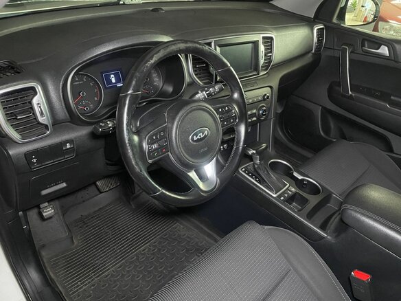 2017 Kia Sportage IV, белый, 1799000 рублей - вид 5