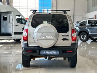 2016 Chevrolet Niva I Рестайлинг, серый, 680000 рублей, вид 5