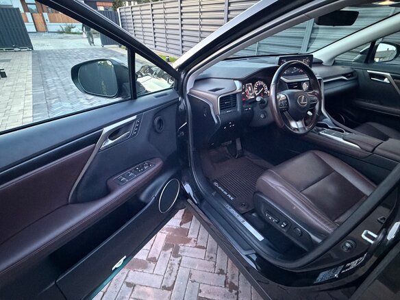 2021 Lexus RX 300 IV Рестайлинг, чёрный, 4650000 рублей - вид 19