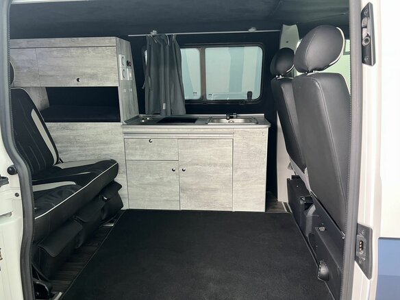 2017 Volkswagen Transporter T6, белый, 4690000 рублей - вид 18