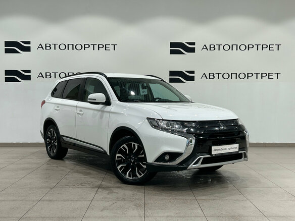 2022 Mitsubishi Outlander III Рестайлинг 3, белый, 2369000 рублей - вид 6