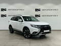 2022 Mitsubishi Outlander III Рестайлинг 3, белый, 2369000 рублей - вид 6