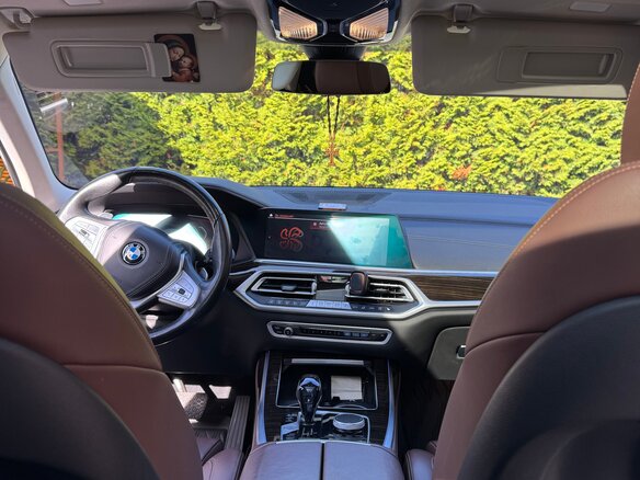 2021 BMW X7 40i I (G07), белый, 8800000 рублей - вид 11