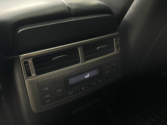 2013 Lexus LX 570 III Рестайлинг, чёрный, 3600000 рублей - вид 15