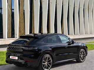 2021 Porsche Cayenne S III, чёрный, 9500000 рублей, вид 5