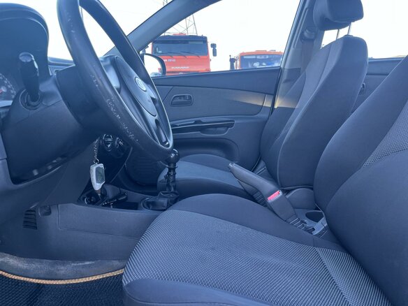 2010 Kia Rio II Рестайлинг, серебристый, 449000 рублей - вид 9