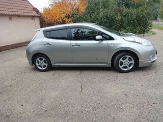 2016 Nissan Leaf 30kWh I (ZE0/AZE0), серебристый, 1550000 рублей, вид 5