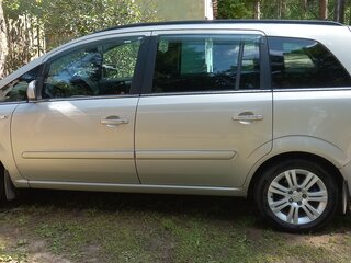 2010 Opel Zafira B Рестайлинг, серый, 750000 рублей, вид 2