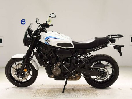 2022 Yamaha XSR700, белый, 699000 рублей, вид 1