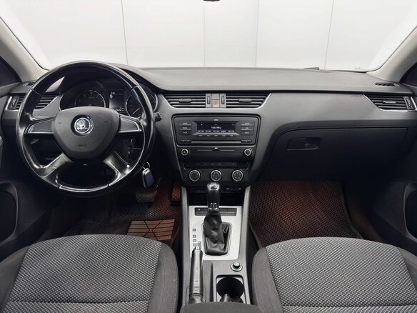 2013 Skoda Octavia III (A7), красный, 1079000 рублей - вид 9
