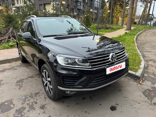 2017 Volkswagen Touareg II Рестайлинг, чёрный, 3900000 рублей, вид 5