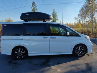 2015 Honda Stepwgn V, белый, 2200000 рублей, вид 4