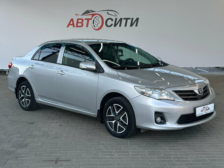 2011 Toyota Corolla X (E140, E150) Рестайлинг, серебристый, 990000 рублей, вид 3