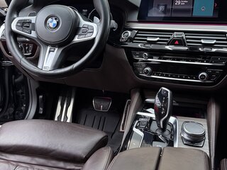 2019 BMW 5 серии 530d xDrive VII (G30/G31/G38), чёрный, 4699000 рублей, вид 5