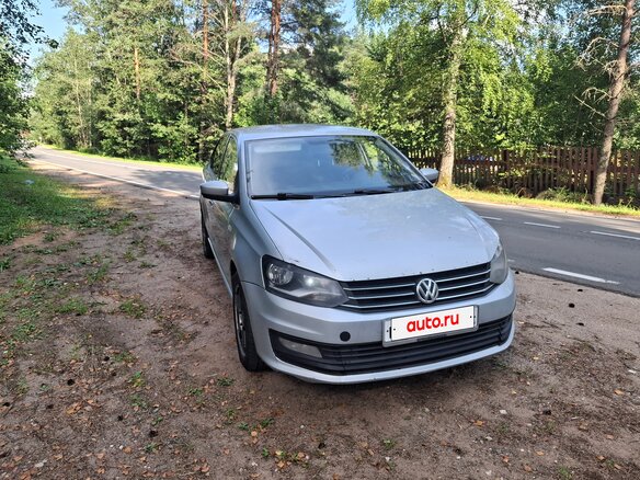 2015 Volkswagen Polo V Рестайлинг, серебристый