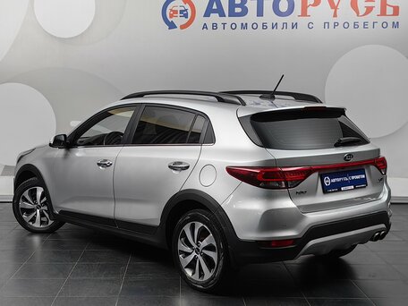 2018 Kia Rio X-Line IV, серебристый, 1564000 рублей, вид 2