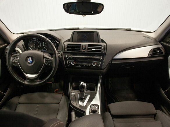 2012 BMW 1 серии 118i II (F20/F21), белый, 1295000 рублей - вид 20