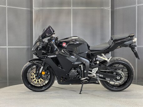 2024 Honda CBR 600RR, чёрный, 1395000 рублей, вид 5