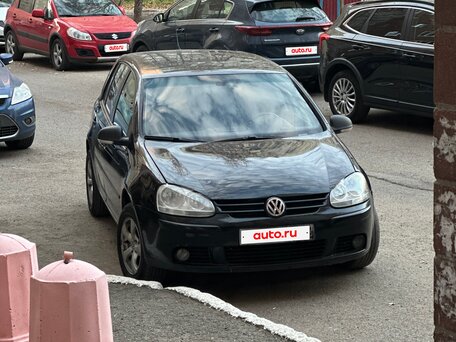 2008 Volkswagen Golf V, чёрный, 325000 рублей, вид 4