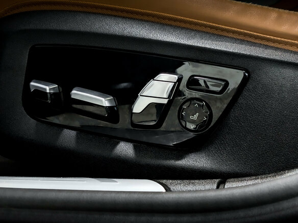 2022 BMW 7 серии Long 730Ld VI (G11/G12) Рестайлинг, чёрный, 6995000 рублей - вид 28