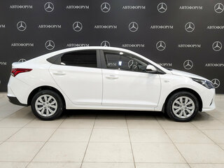 2022 Hyundai Solaris II Рестайлинг, белый, 1440000 рублей, вид 4