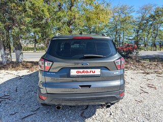 2018 Ford Kuga II Рестайлинг, серый, 1700000 рублей, вид 3