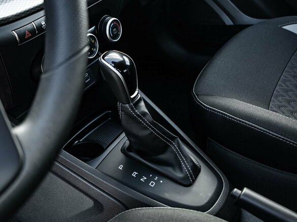 2026 Lada (ВАЗ) Vesta I Рестайлинг (NG), серебристый, 1651000 рублей - вид 19