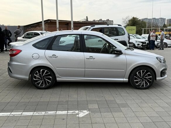 2026 Lada (ВАЗ) Granta Sport I Рестайлинг, серебристый, 1647000 рублей - вид 3