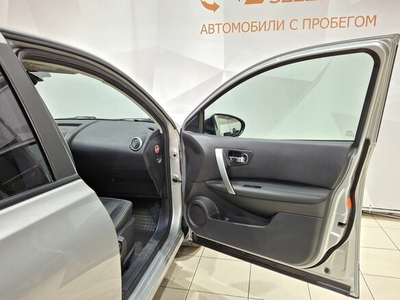 2013 Nissan Qashqai I Рестайлинг, серебристый, 1110000 рублей - вид 28