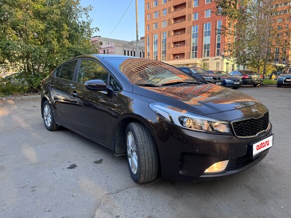2019 Kia Cerato III Рестайлинг (Classic), коричневый, 1290000 рублей - вид 1