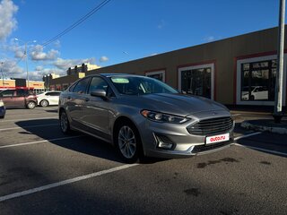 2020 Ford Fusion (North America) II Рестайлинг, серебристый, 1600000 рублей, вид 3