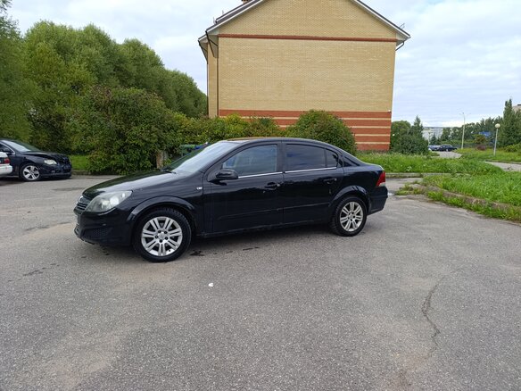2008 Opel Astra H Рестайлинг, чёрный, 379000 рублей - вид 2