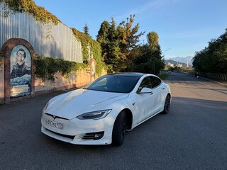 2016 Tesla Model S 75 I Рестайлинг, белый, 2000000 рублей, вид 4