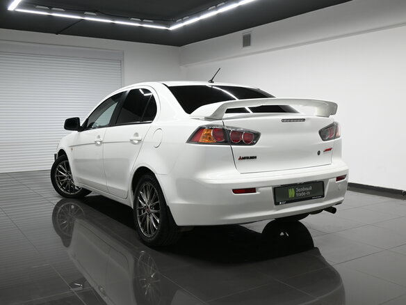 2012 Mitsubishi Lancer X Рестайлинг, белый, 860000 рублей - вид 5