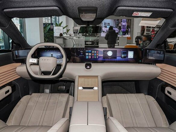 2026 Audi E5 83 kWh, серебристый, 7620000 рублей - вид 10