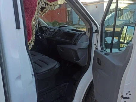 2018 Ford Transit, белый, 1600000 рублей, вид 3