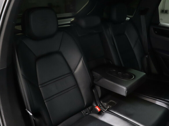 2020 Porsche Cayenne III, чёрный, 7400000 рублей - вид 18