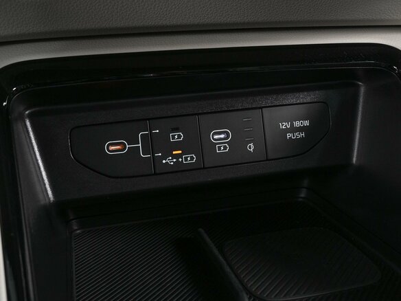 2025 Kia K5 III Рестайлинг, белый, 4449000 рублей - вид 16