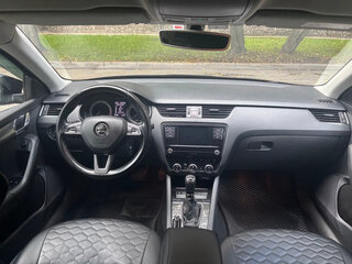 2018 Skoda Octavia III (A7) Рестайлинг, чёрный, 1100000 рублей, вид 5