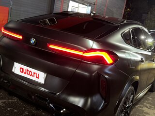 2022 BMW X6 40i III (G06), чёрный, 9690000 рублей, вид 4
