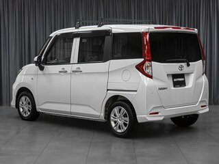 2022 Toyota Roomy I Рестайлинг, белый, 1099000 рублей, вид 2