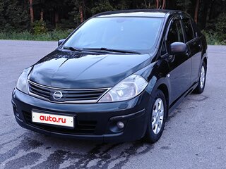 2011 Nissan Tiida I Рестайлинг, коричневый, 680000 рублей, вид 1